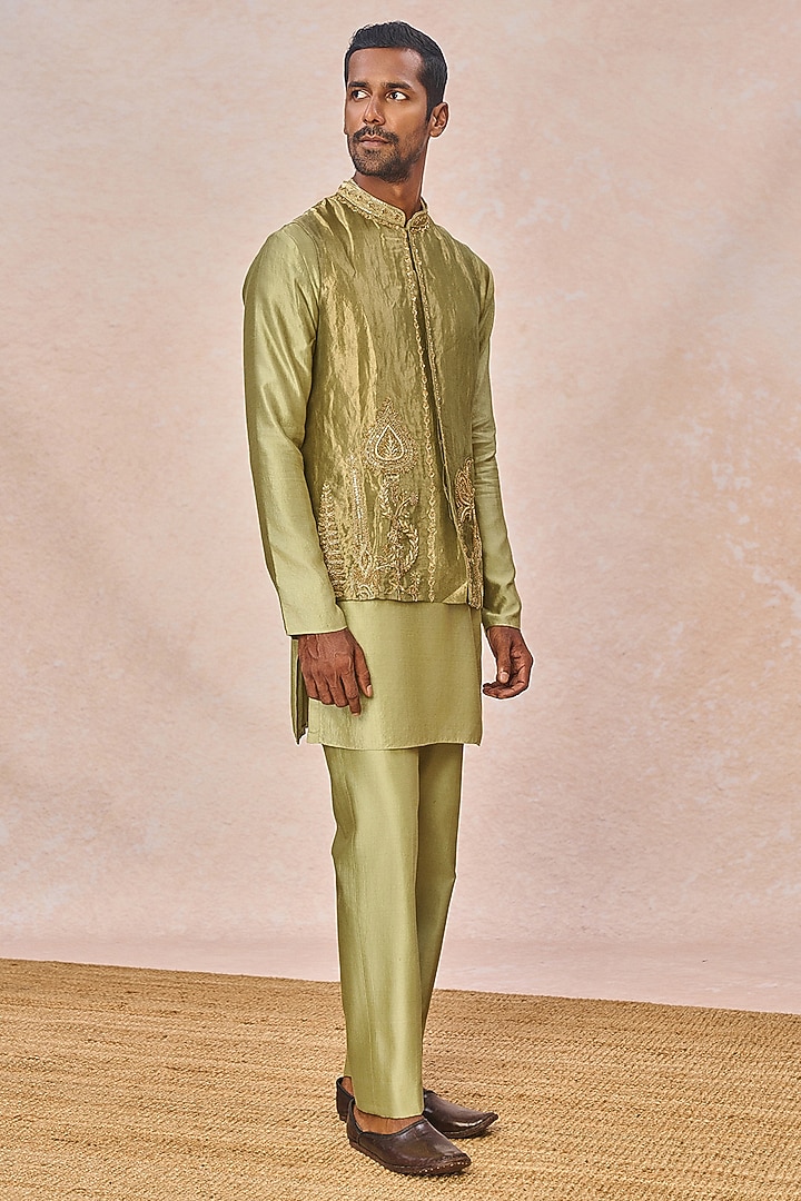Mint Tissue Embroidered Bundi Jacket Set by Masaba Men at Pernia's Pop Up Shop