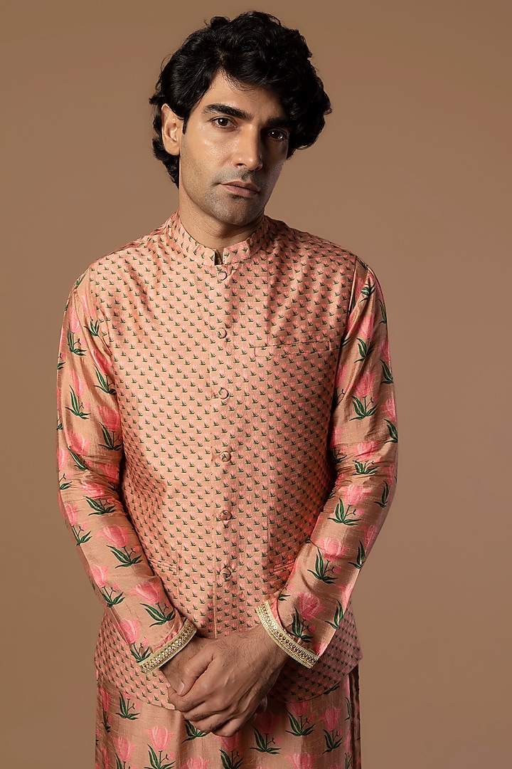Dusky Pink Raw Silk Bundi Jacket by Masaba Men at Pernia's Pop Up Shop