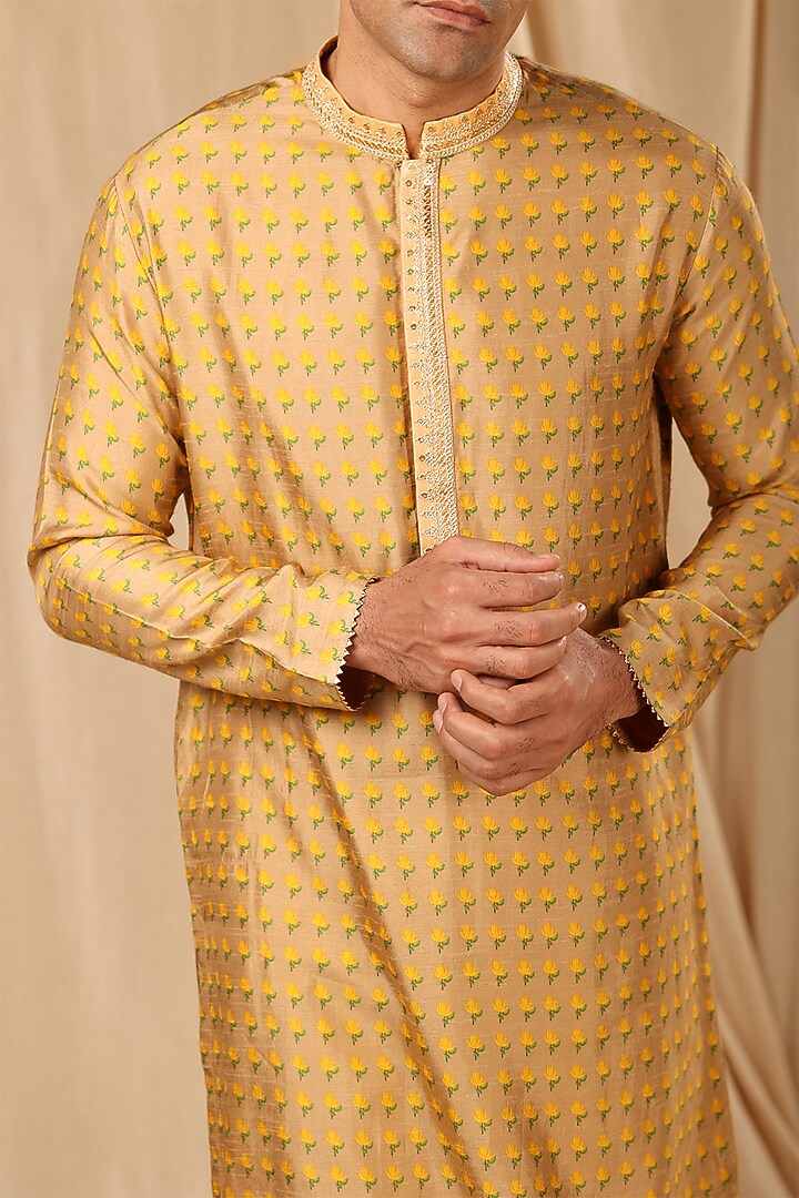 Beige Raw Silk Printed & Embellished Kurta by Masaba Men at Pernia's Pop Up Shop