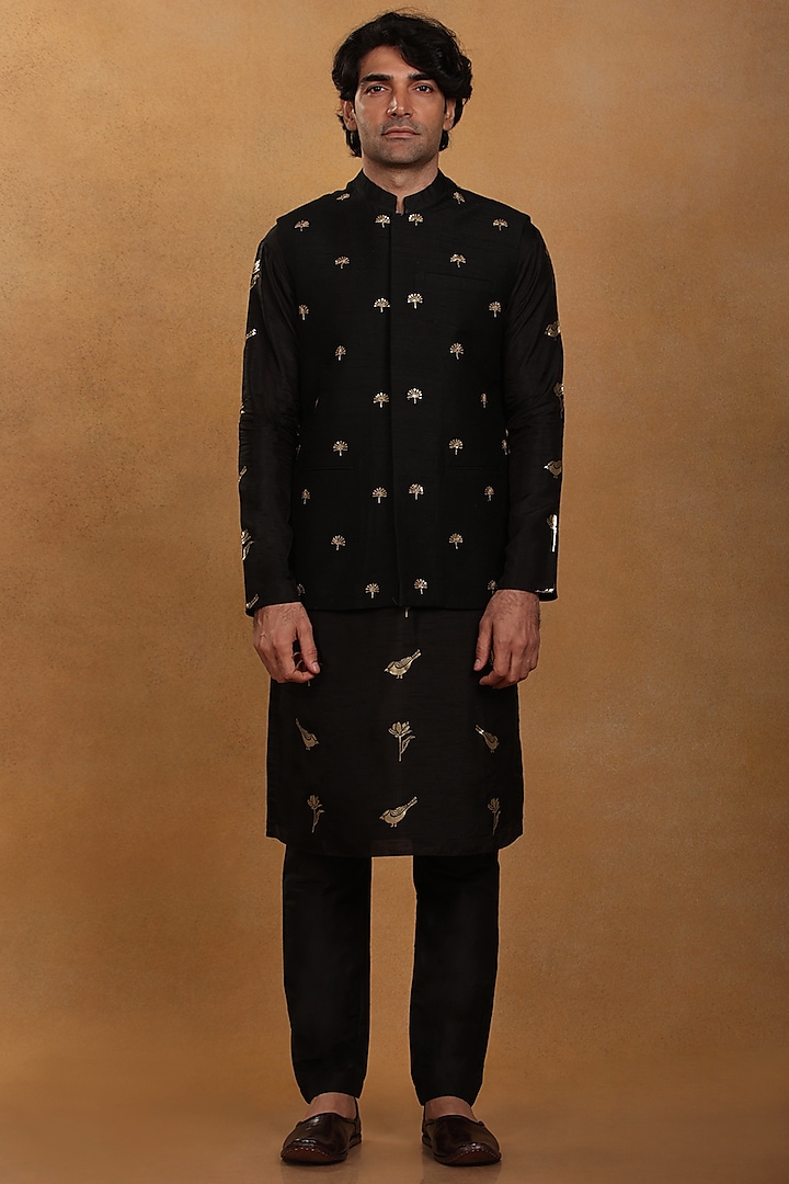 Black Embroidered Bundi Jacket by Masaba Men