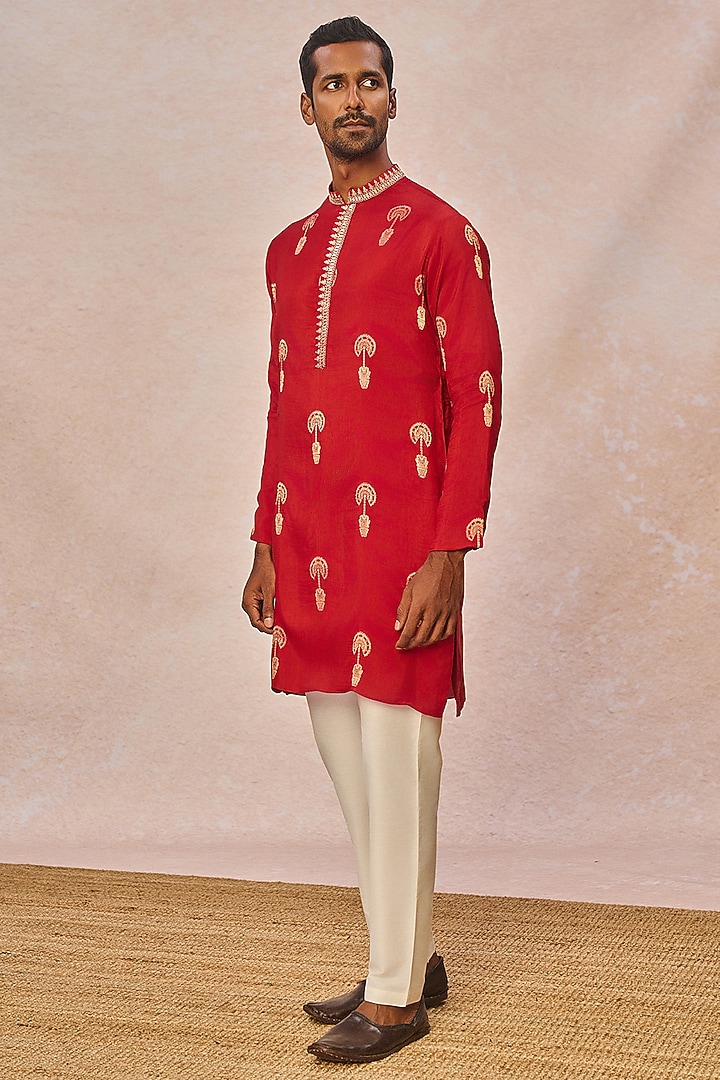 Red Raw Silk Foil Printed Kurta Set by Masaba Men at Pernia's Pop Up Shop