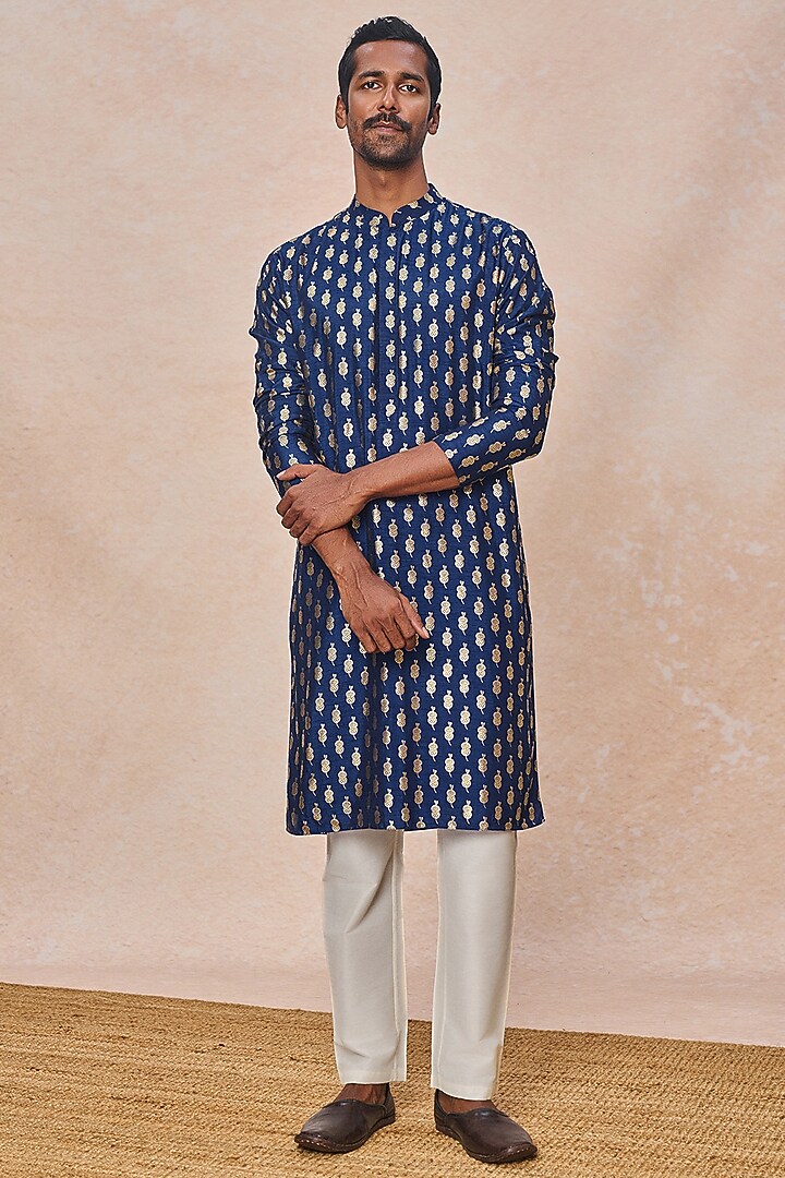 Navy Blue Raw Silk Foil Printed Kurta Set by Masaba Men at Pernia's Pop Up Shop