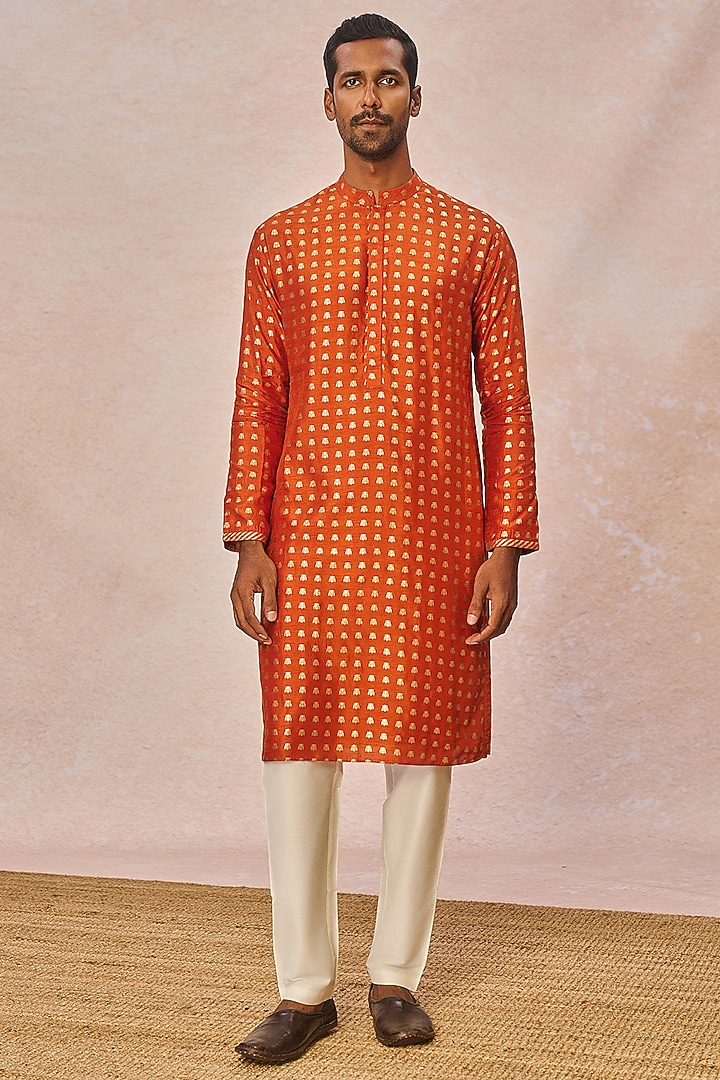 Rust Raw Silk Foil Printed Kurta Set by Masaba Men at Pernia's Pop Up Shop