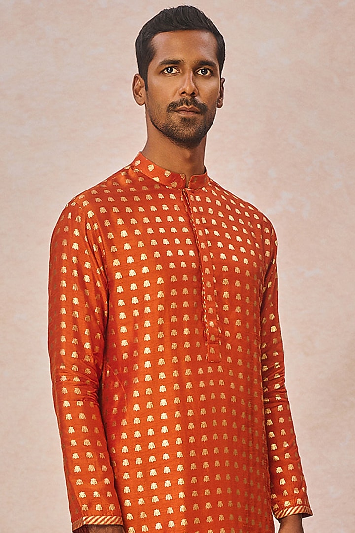 Rust Raw Silk Foil Printed Kurta Set by Masaba Men at Pernia's Pop Up Shop
