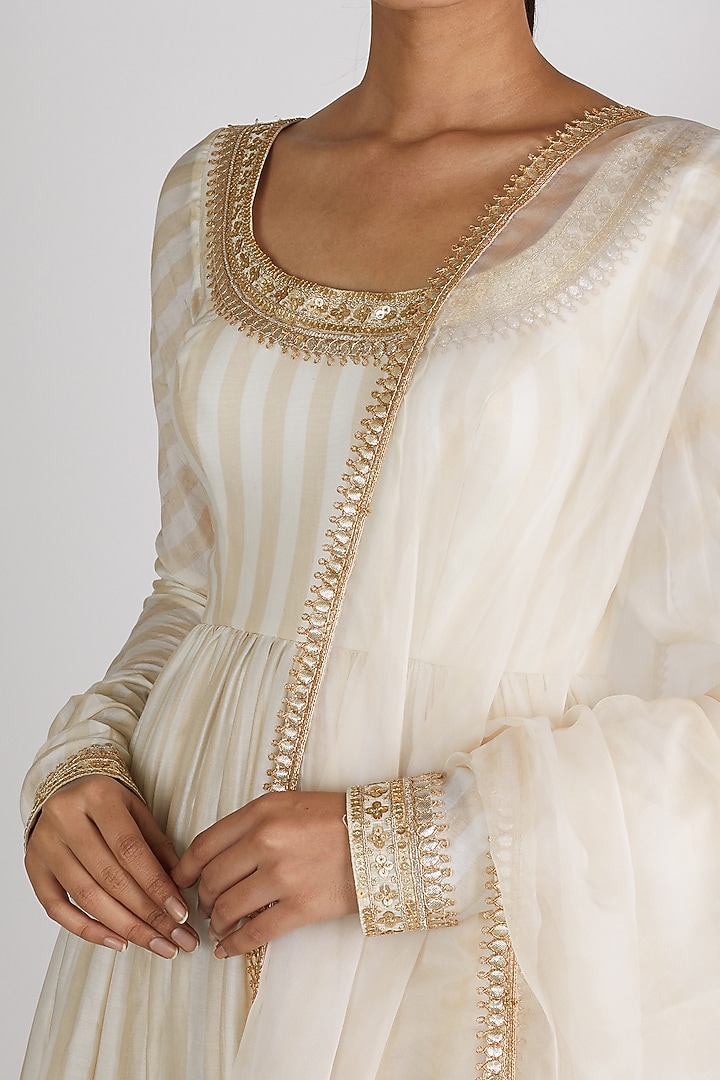 Gold Embroidered Wedding Anarkali Set by Premya By Manishii at Pernia's Pop Up Shop