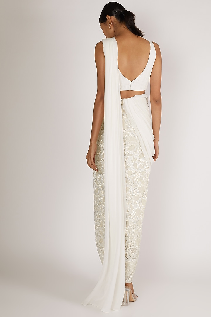 White Embroidered Pre-Draped Wedding Saree Set by Premya By Manishii at Pernia's Pop Up Shop