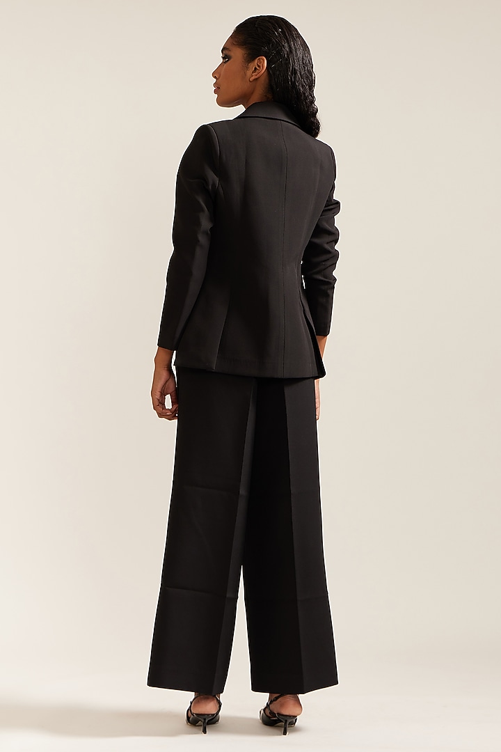 Black Banana Crepe Hand Embellished Co-Ord Set by Mini Sondhi at Pernia's Pop Up Shop