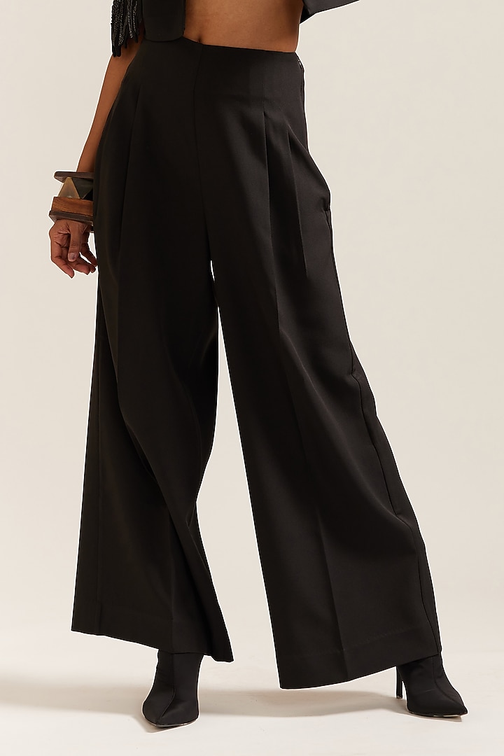 Black Crepe Beadwork Co-Ord Set by Mini Sondhi at Pernia's Pop Up Shop