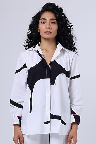 Black & White Cotton Printed Shirt by Studio Moda India