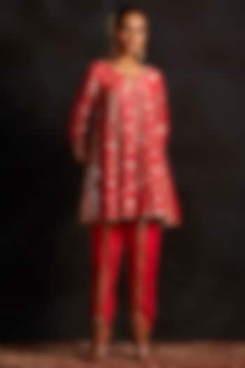 Red Banarasi Tunic Set by Mustard Moon by Neyha and Vrinda at Pernia's Pop Up Shop
