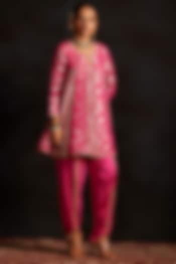 Rani Pink Banarasi Tunic Set by Mustard Moon by Neyha and Vrinda at Pernia's Pop Up Shop