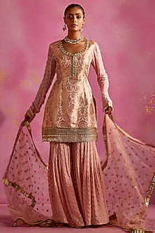product-color-Blush Pink