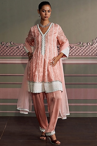 Rose Pink Georgette Thread Embroidered Flared kurta Set by Mustard Moon by Neyha and Vrinda