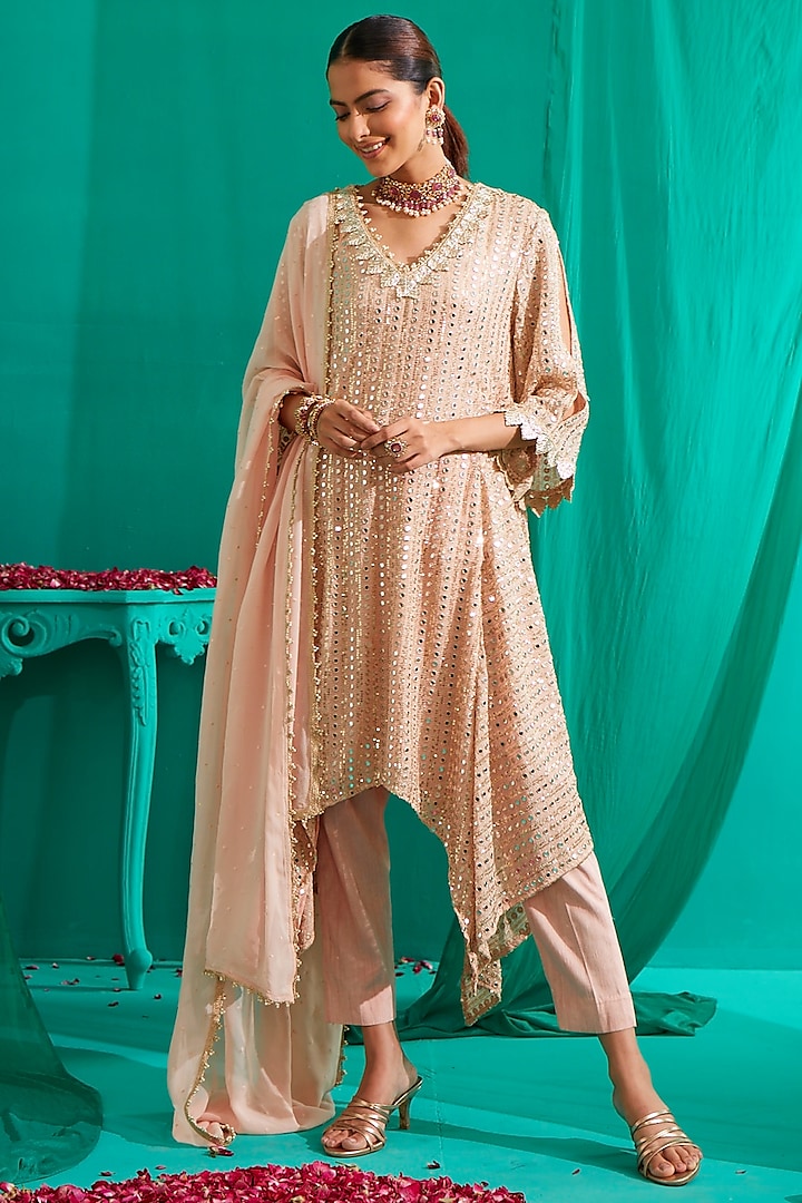 Peach Embroidered Kurta Set by Mustard Moon by Neyha and Vrinda at Pernia's Pop Up Shop