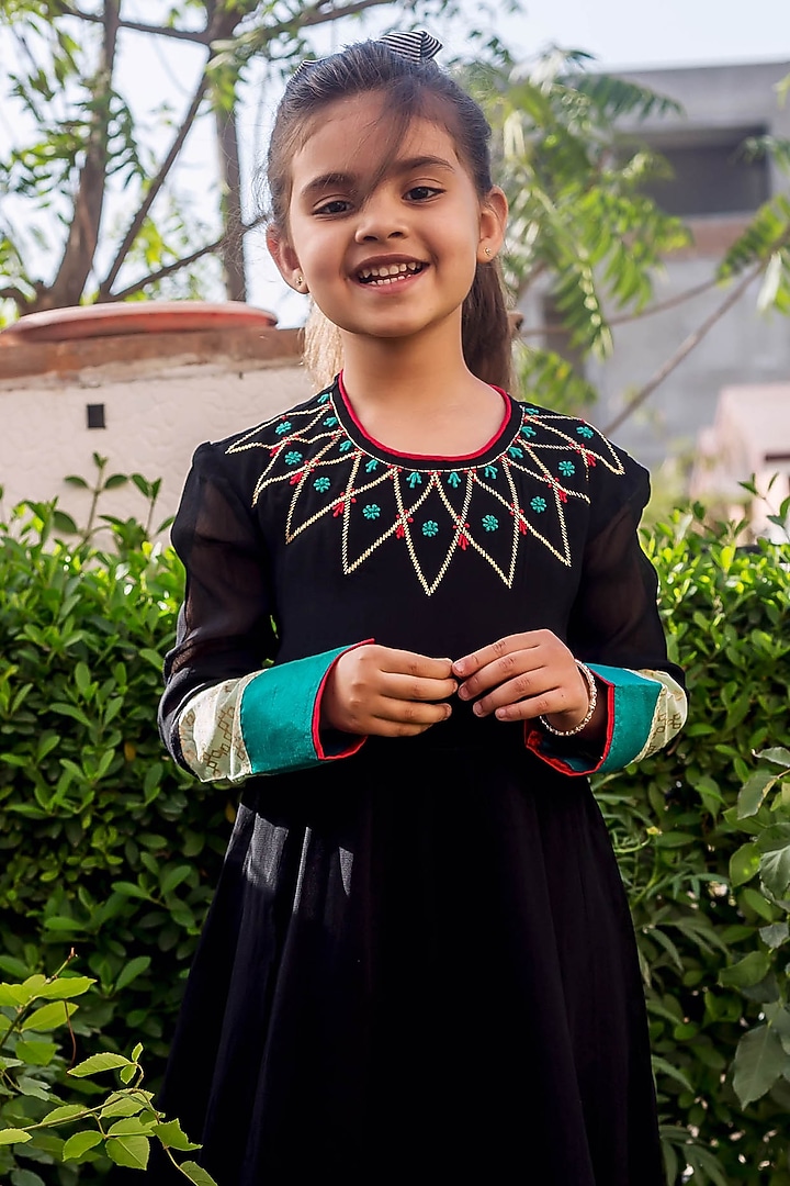 Black & Lime Georgette Hand Embroidered Dress For Girls by MISSPRINT at  Pernia's Pop Up Shop 2026
