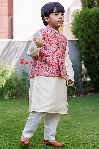 Peach Chanderi Hand Block Printed Waistcoat Set For Boys by MISSPRINT
