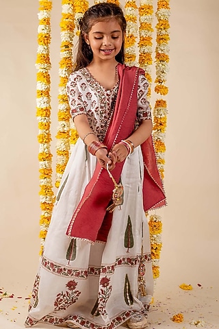 White Chanderi Hand Block Printed & Hand Embroidered Lehenga Set For Girls by MISSPRINT
