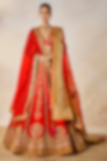 Red Heavy Raw Silk Floral Motif Work Bridal Lehenga Set by Masaba at Pernia's Pop Up Shop
