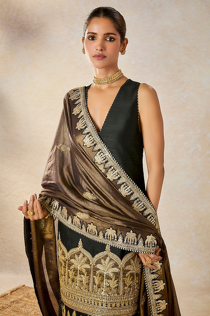 Black Heavy Raw Silk Jaal Embroidered Kurta Set by Masaba at Pernia's Pop Up Shop