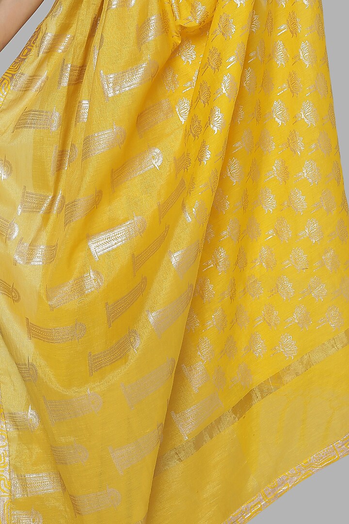 Yellow & Green Banarasi Party Wear Saree Set by Masaba at Pernia's Pop Up Shop