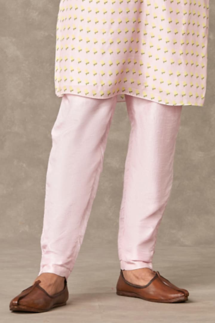 Pink Raw Silk Digital Printed Kurta by Masaba Men at Pernia's Pop Up Shop