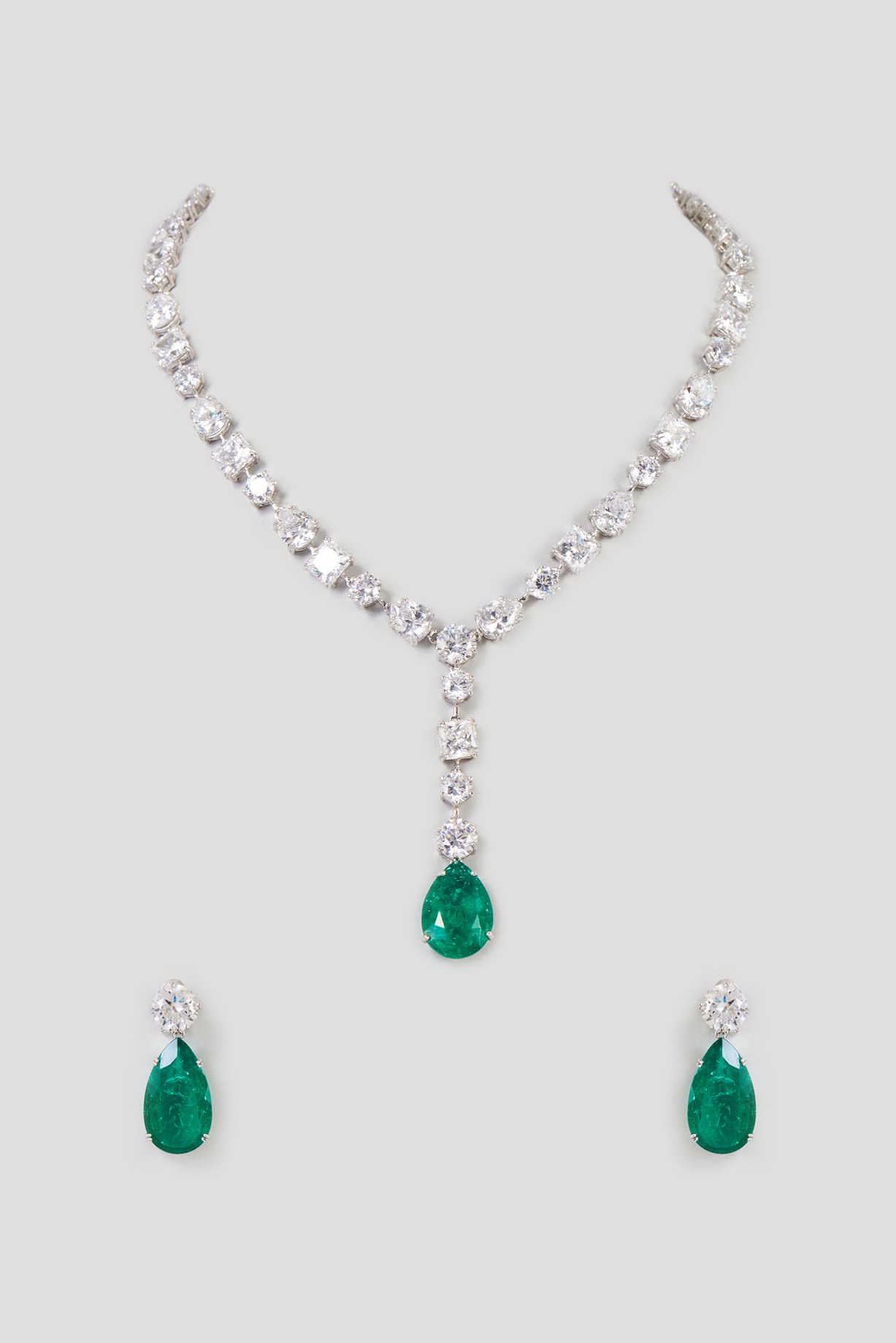 Mon Tresor Semi Precious Emerald Necklace Set