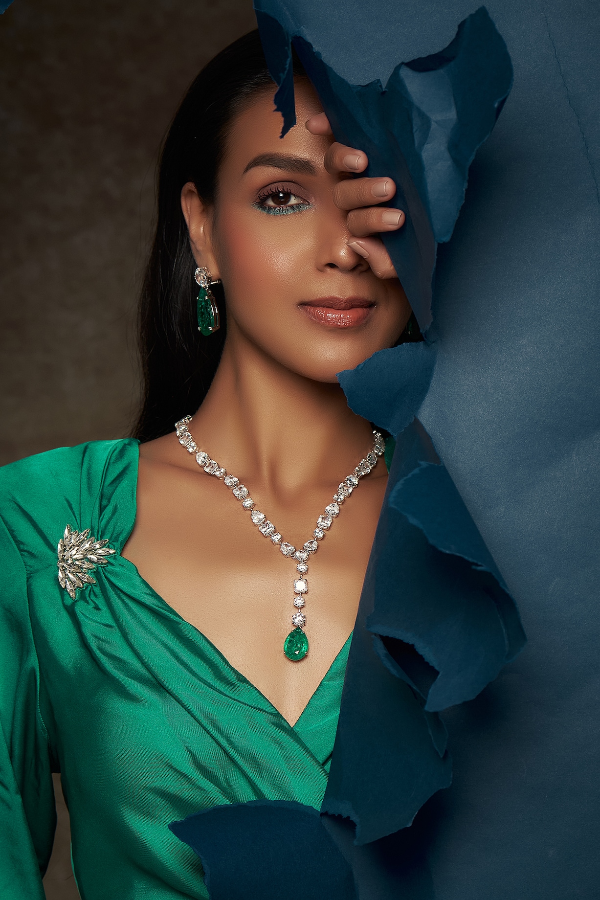 Mon Tresor Semi Precious Emerald Necklace Set