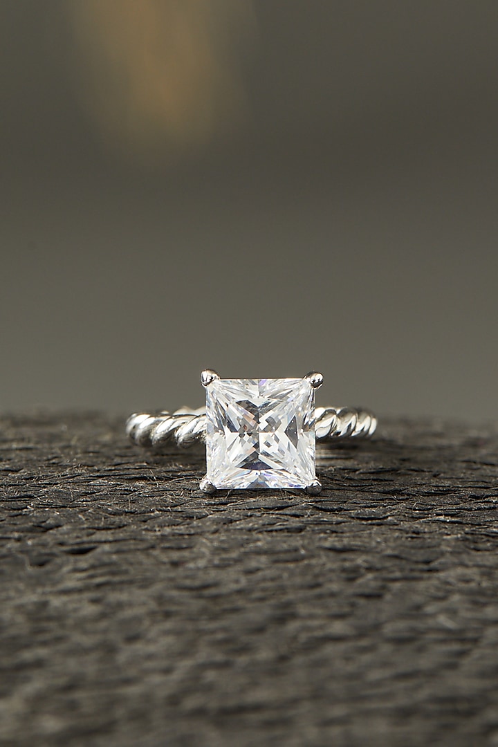 White Finish Princess-Cut Ring In Sterling Silver With Zircon by Mon Tresor
