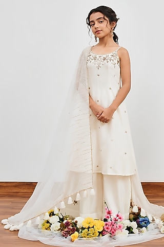 Ivory Chanderi Mukaish Embroidered Kalidar Kurta Set For Girls by DISHA MUCHHALA KIDS
