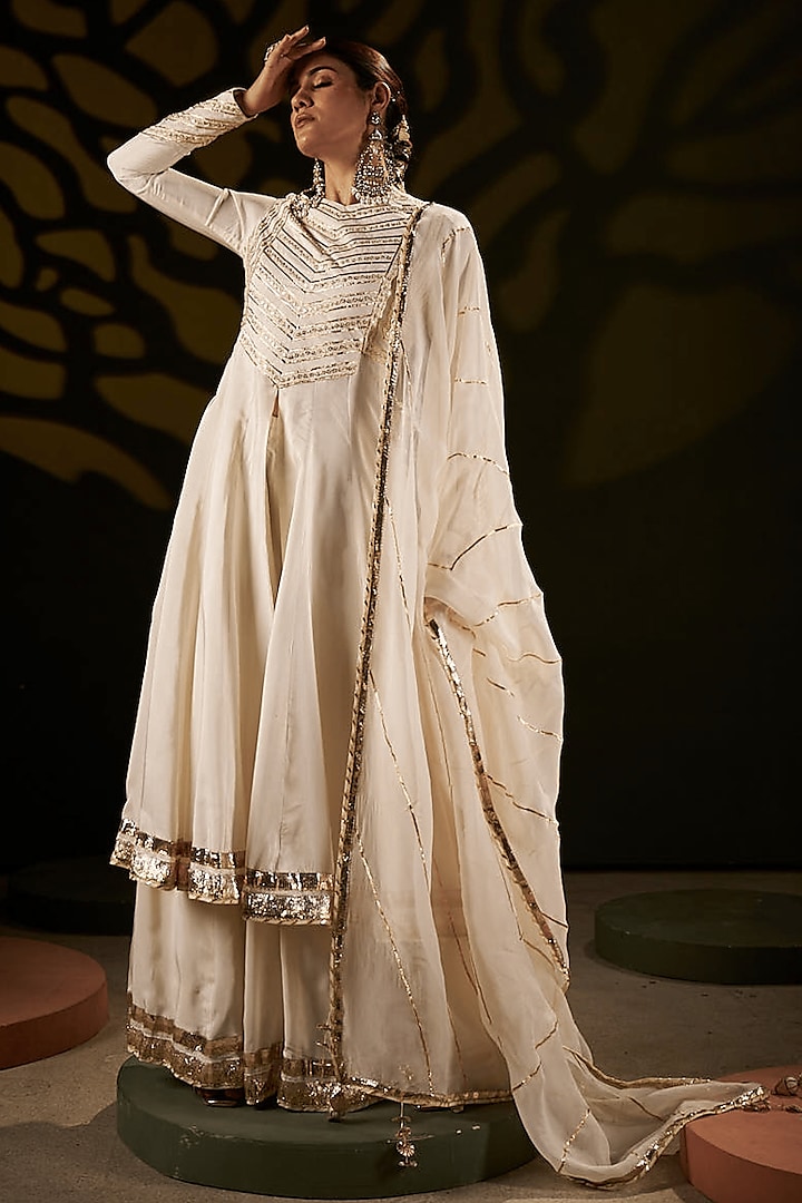 Ivory Silk Gota Patti Work Kurta Set by Muskann Kapadiaa at Pernia's Pop Up Shop