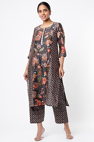 Grey Printed Kalidar Kurta Set by Mulberry Blue