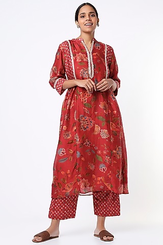 Red Printed Gathered Kurta Set by Mulberry Blue