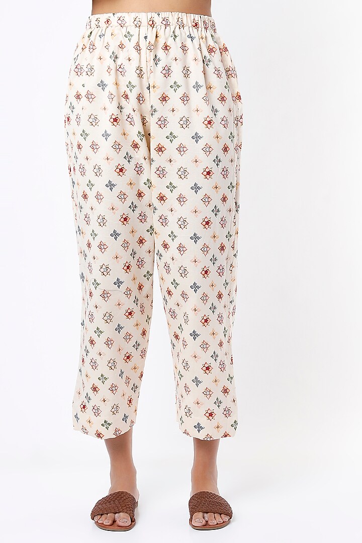 Off White Printed Gathered Kurta Set by Mulberry Blue at Pernia's Pop Up Shop