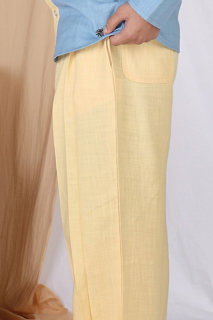 Blue & Yellow Cotton Slub Color-Blocked Co-Ord Set For Boys by Mulyo Kids at Pernia's Pop Up Shop