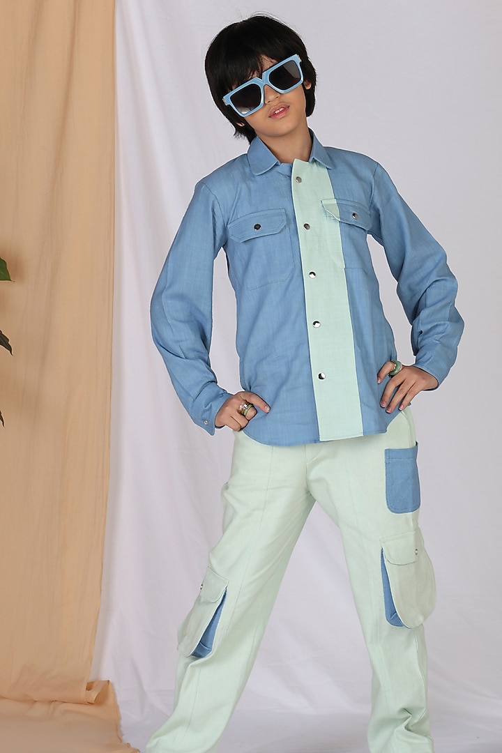 Blue Cotton Slub Color-Blocked Shirt For Boys by Mulyo Kids at Pernia's Pop Up Shop