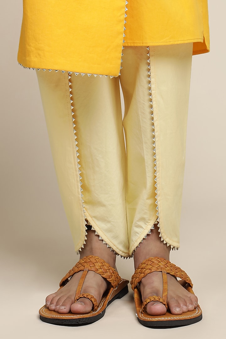 Yellow Cotton Chinon Angrakha Kurta Set For Boys by Mulyo Kids at Pernia's Pop Up Shop