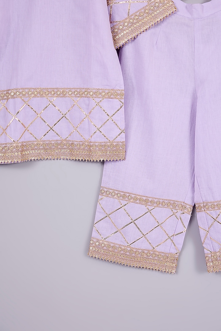 Lavender Linen Kurta Set For Girls by Mulyo Kids at Pernia's Pop Up Shop