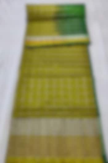 Green Handwoven Saree Set With Zari Border by Muni Kumar