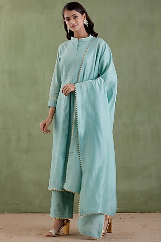 Aqua Box-Pleated Kurta Set by Musal