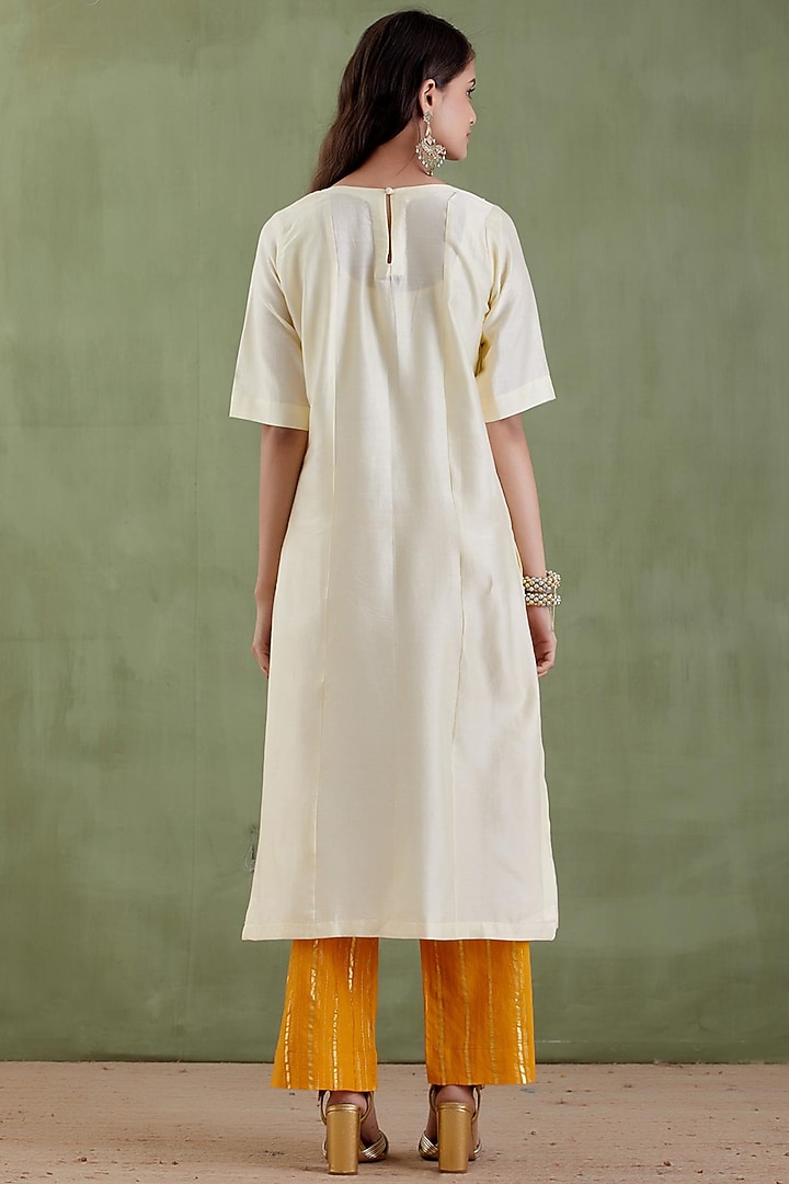 Ecru Kurta Set In Chanderi by Musal at Pernia's Pop Up Shop