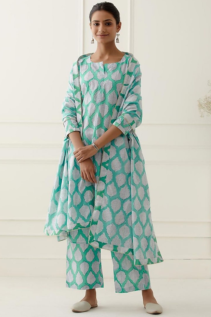 Coral Blue Printed Kurta Set by Musal at Pernia's Pop Up Shop