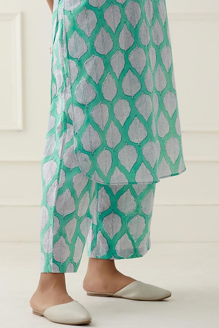 Coral Blue Printed Kurta Set by Musal at Pernia's Pop Up Shop