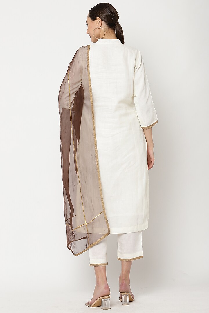 Ivory Hand Embroidered Kurta Set by Musal at Pernia's Pop Up Shop