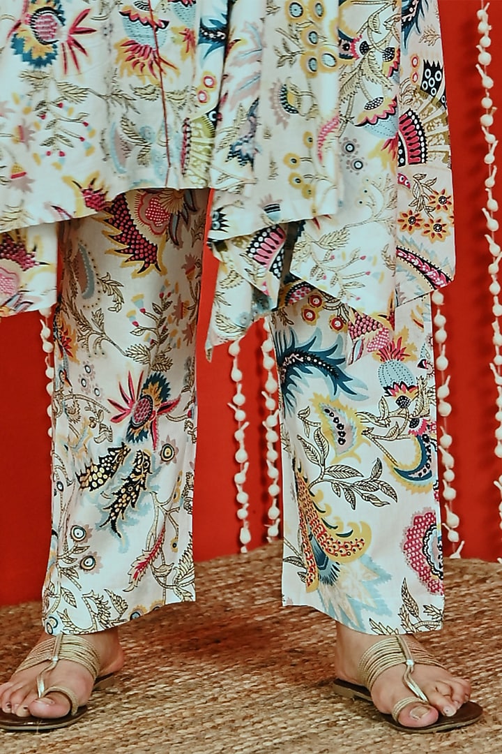 White Cotton Printed Kurta Set by Myaara at Pernia's Pop Up Shop