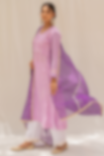 Mauve Chanderi Blend A-Line Panelled Kurta Set by Myaara