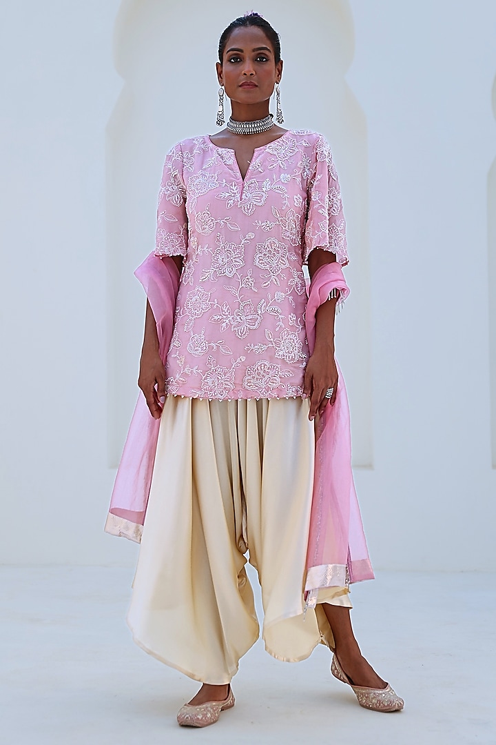 Soft Pink Tissue Zari Short Kurta Set by Myaara at Pernia's Pop Up Shop