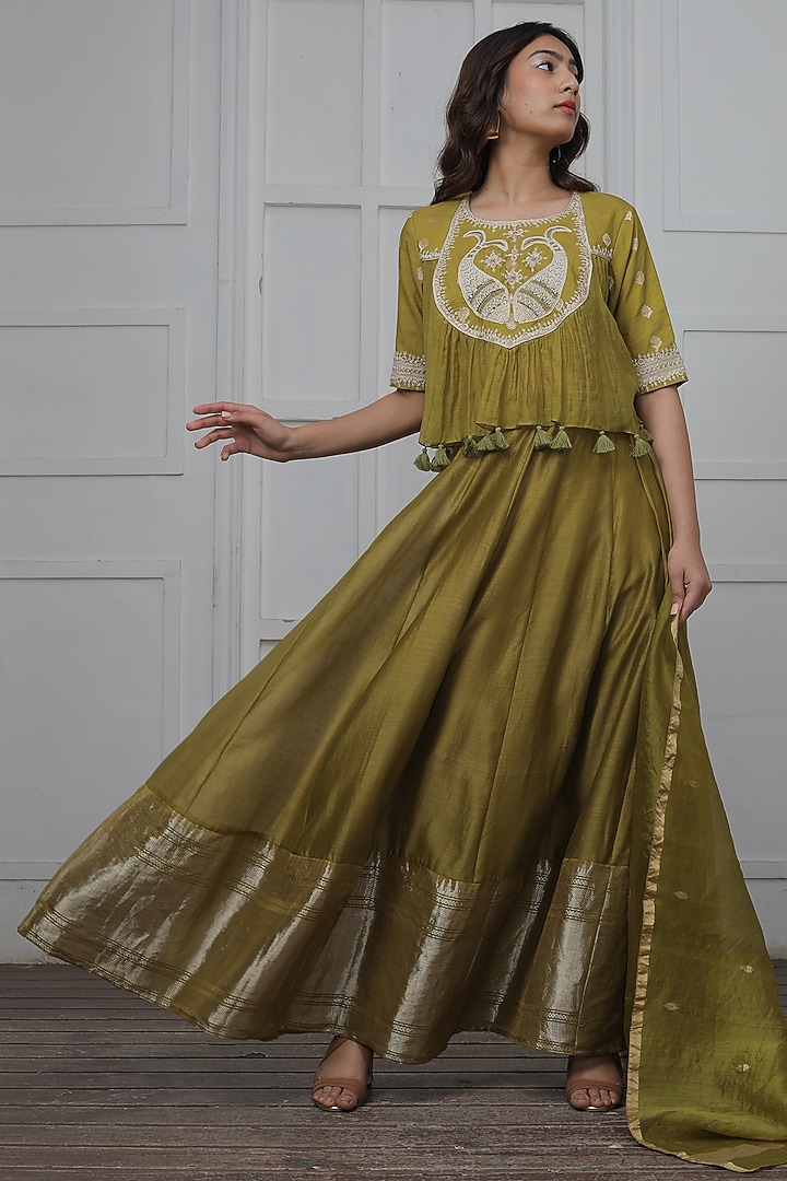 Mehendi Green Banarasi Silk Hand Embroidered Wedding Lehenga Set by Myoho at Pernia's Pop Up Shop