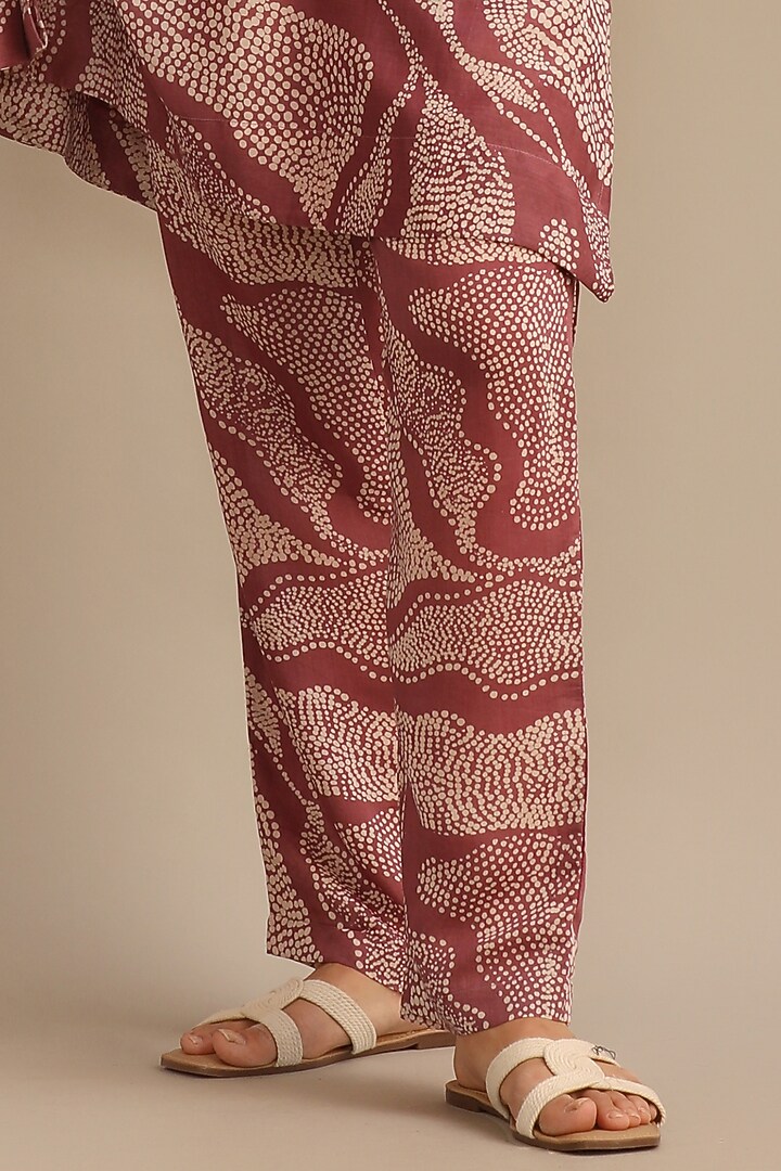 Lavender Cotton Silk Printed & Hand Embroidered Kurta Set by Myoho at Pernia's Pop Up Shop