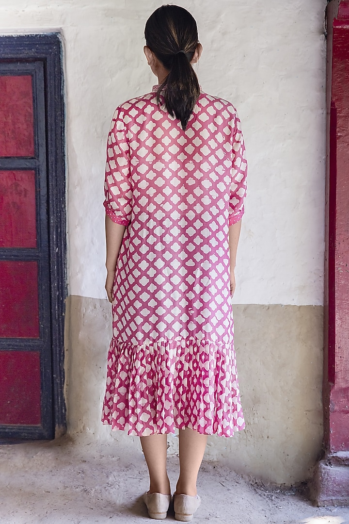Rose Pink Printed Vacation Dress by Myoho at Pernia's Pop Up Shop