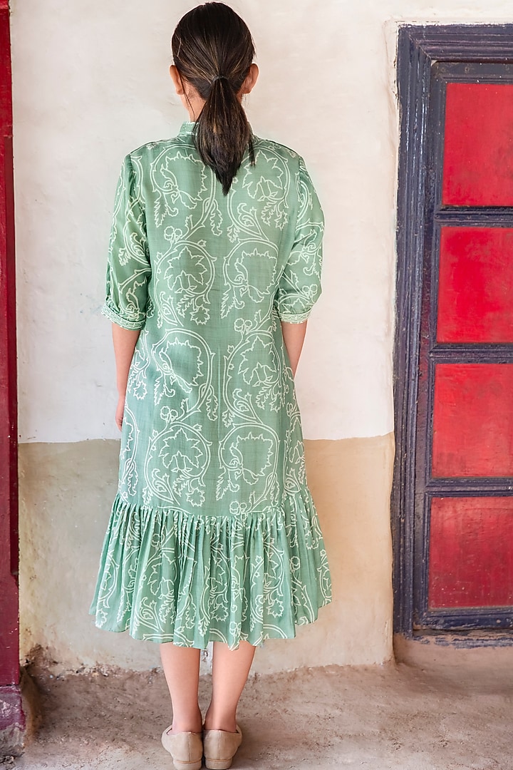 Pista Green Printed Vacation Dress by Myoho at Pernia's Pop Up Shop